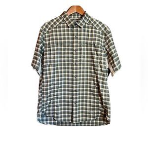 REI lightweight snap button down shirt. Size large